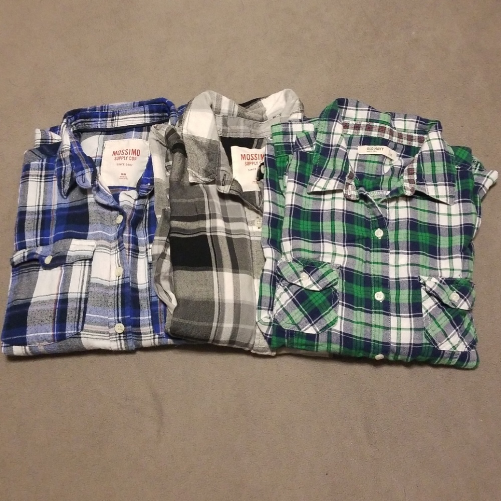 Bundle plaid shirts size med (fit like small)